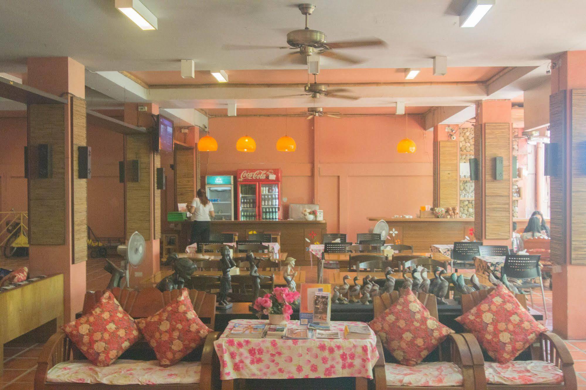 Khaosan Holiday Бангкок Экстерьер фото